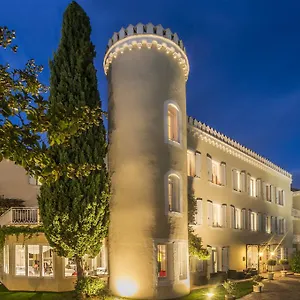 Chateau De La Tour Отель Канны